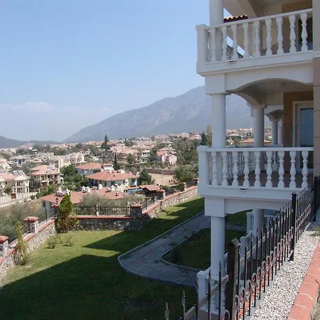 Daire Thera Complex Studio Apartments *